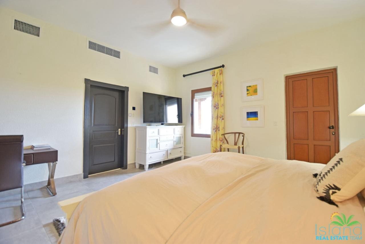 For Sale 3 Bedroom 3.5 Bath Ocean View Condo St. Maarten Cupecoy 14