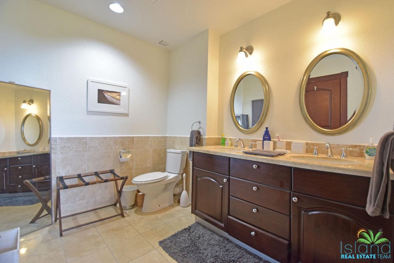 For Sale 3 Bedroom 3.5 Bath Ocean View Condo St. Maarten Cupecoy 16