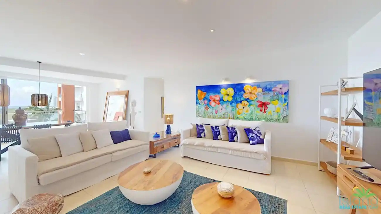 Aquamarina 11152024 104633 1 11zon 1 11zon