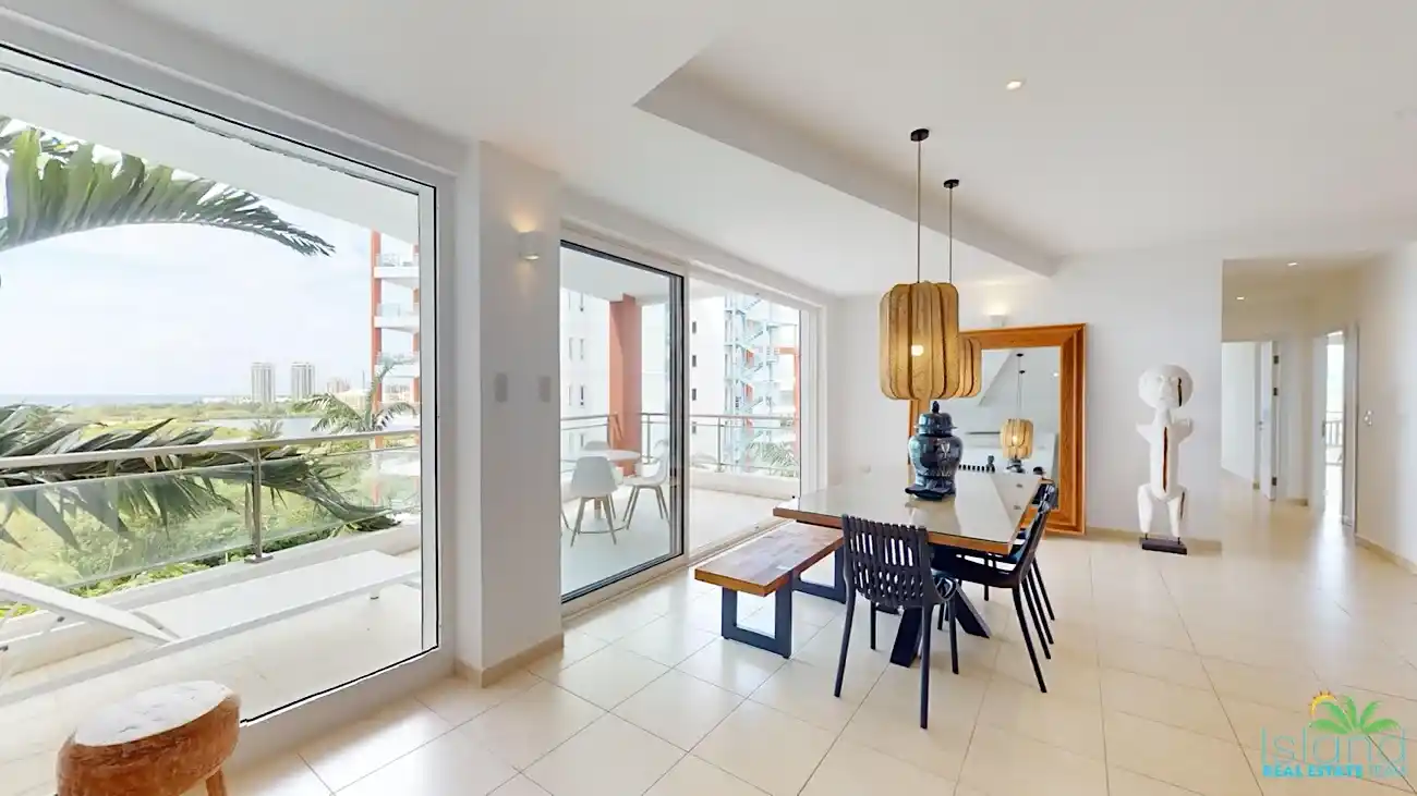 Aquamarina 11152024 104905 5 11zon 5 11zon