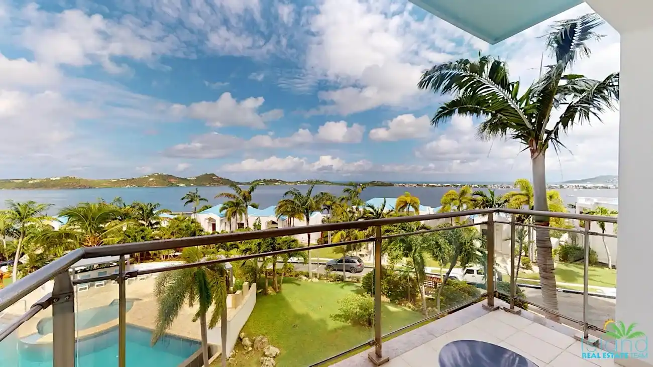 Aquamarina 11152024 110053 18 11zon 18 11zon