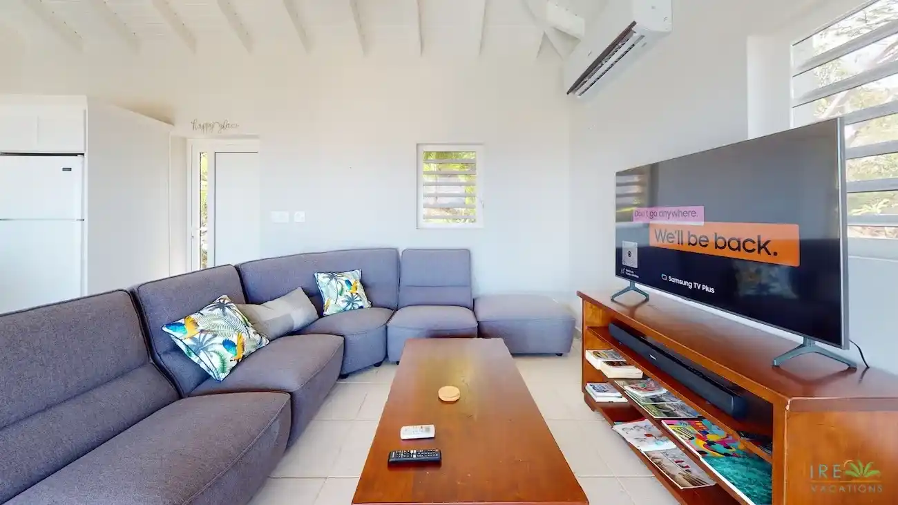 Clam Shell Drive Living Room 12 11zon 12 11zon