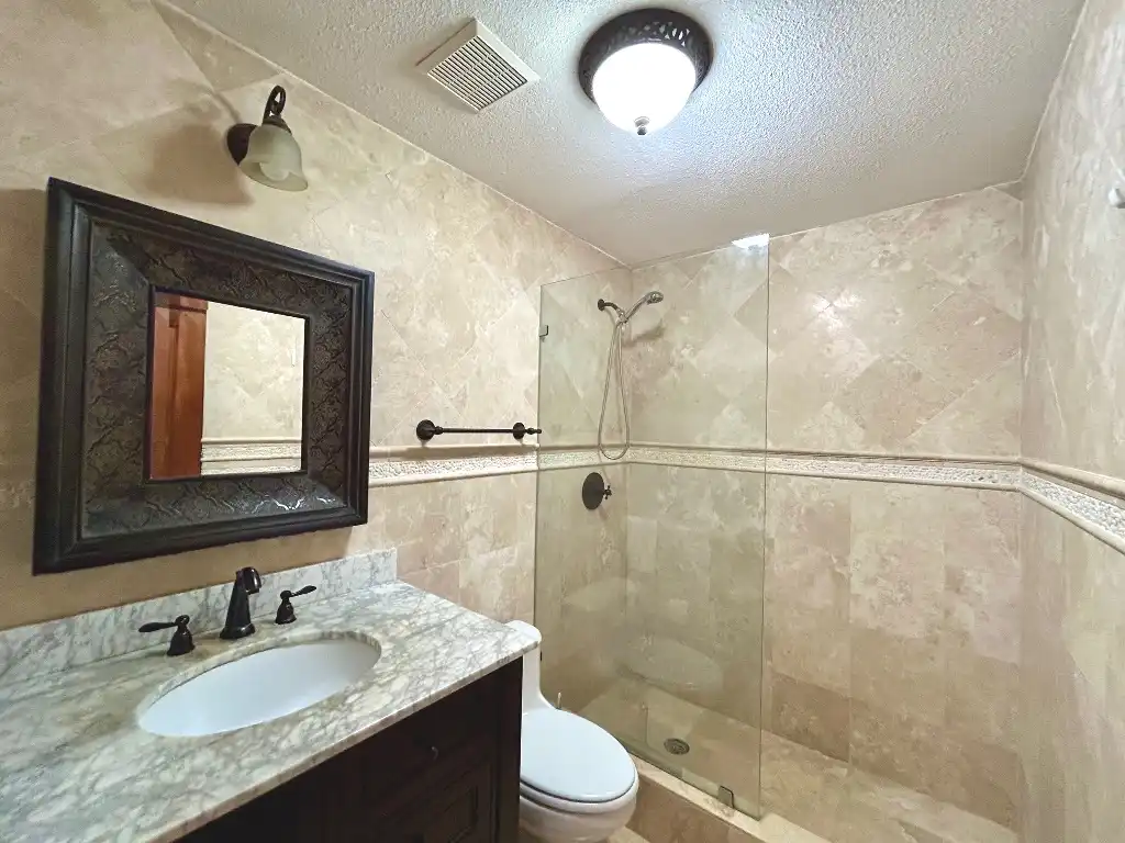 IMG 3307 Sale 14 11zon