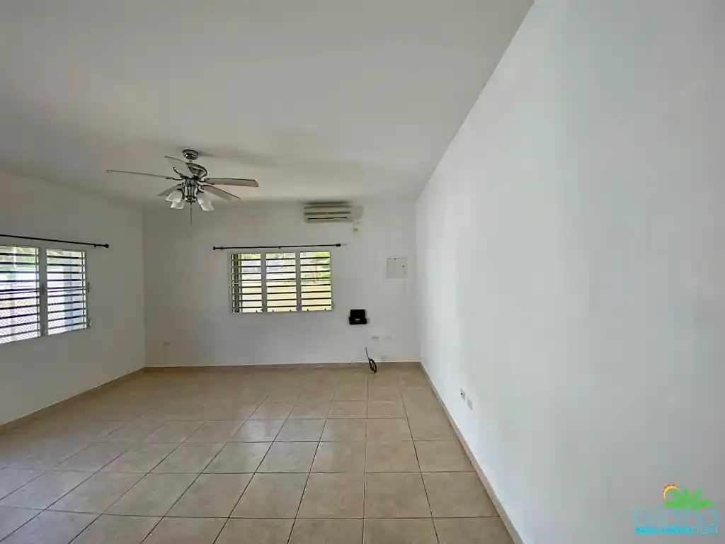 Available For Long Term Rental 1 Bedroom Apartment Sint Maarten Guana Bay 8 8 11zon 8 11zon
