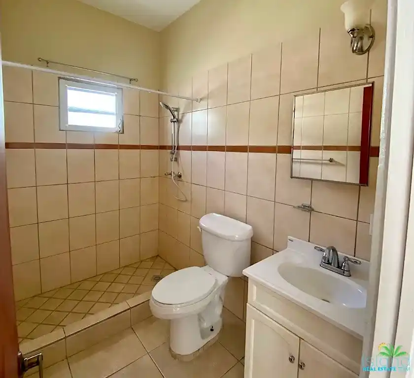 Available For Long Term Rental 1 Bedroom Apartment Sint Maarten Guana Bay 9 9 11zon 9 11zon