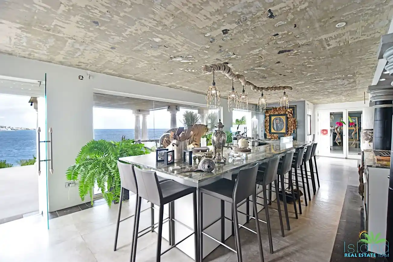 Dinning With Ocean View 3 11zon 3 11zon