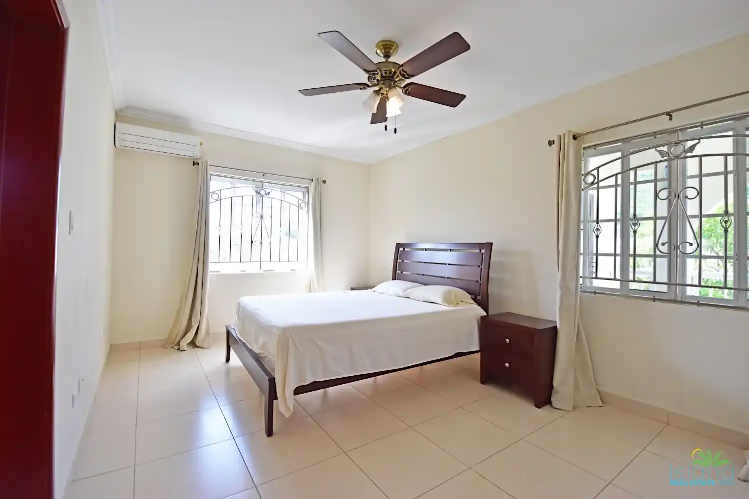 For Long Term Rental 2 Bedroom Apartment Sint Maarten Saunders 5 5 11zon 5 11zon