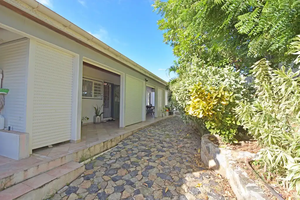 For Sale 2 Bedroom 1.5 Bath Gated Community Sint Maarten Dawn Beach 15 15 11zon