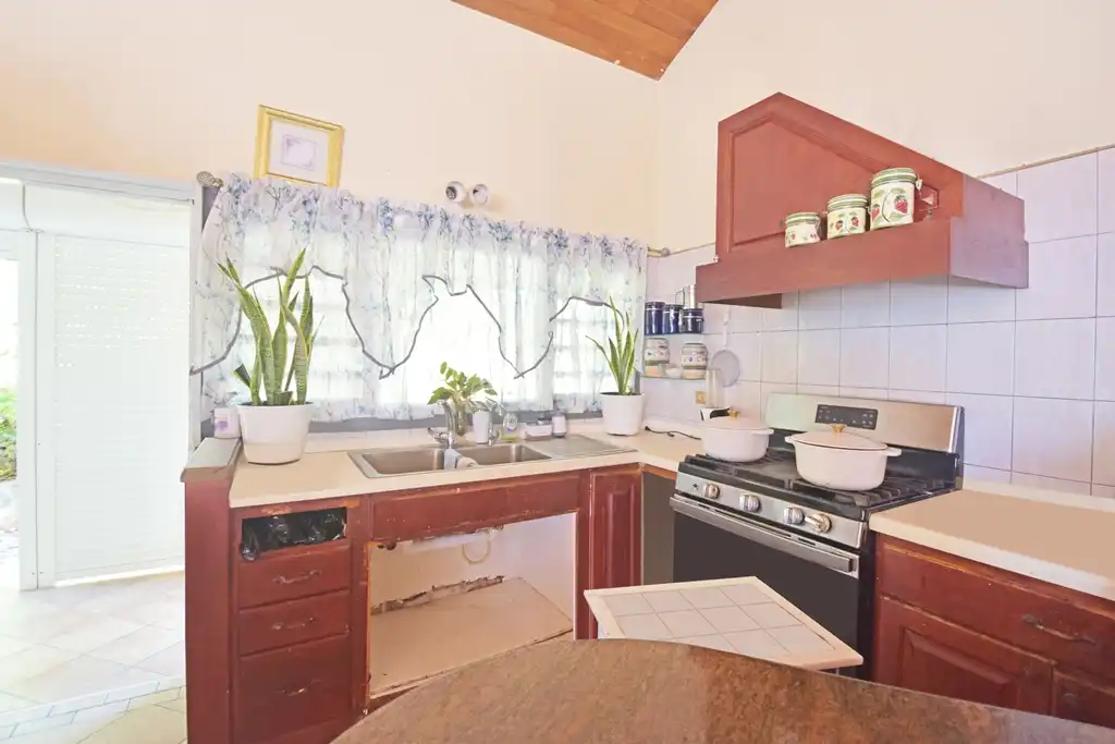 For Sale 2 Bedroom 1.5 Bath Gated Community Sint Maarten Dawn Beach 7 7 11zon