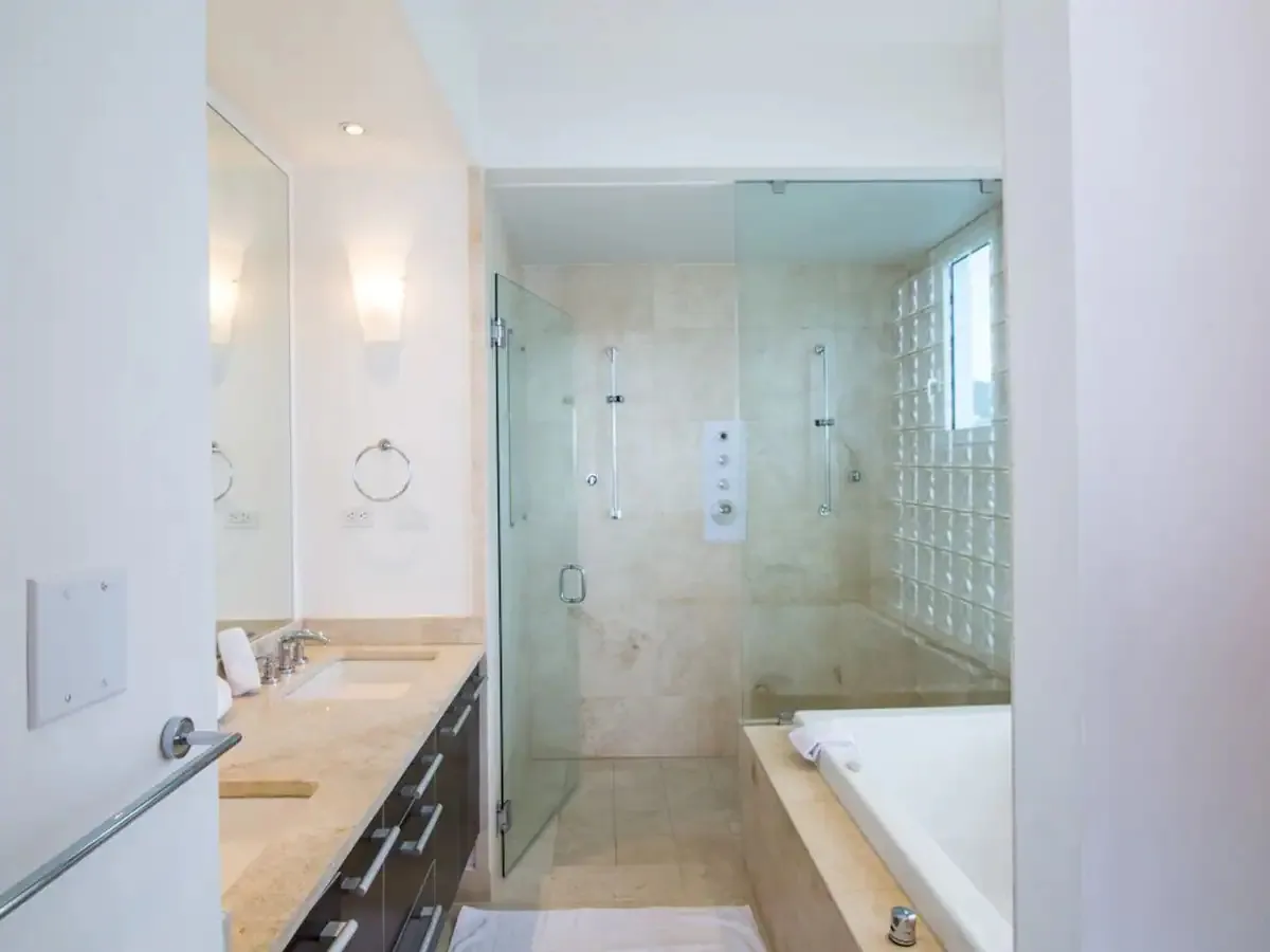 For Sale 2 Bedroom 2.5 Bath Ocean Front Condo St. Maarten Simpson Bay 12 15 11zon