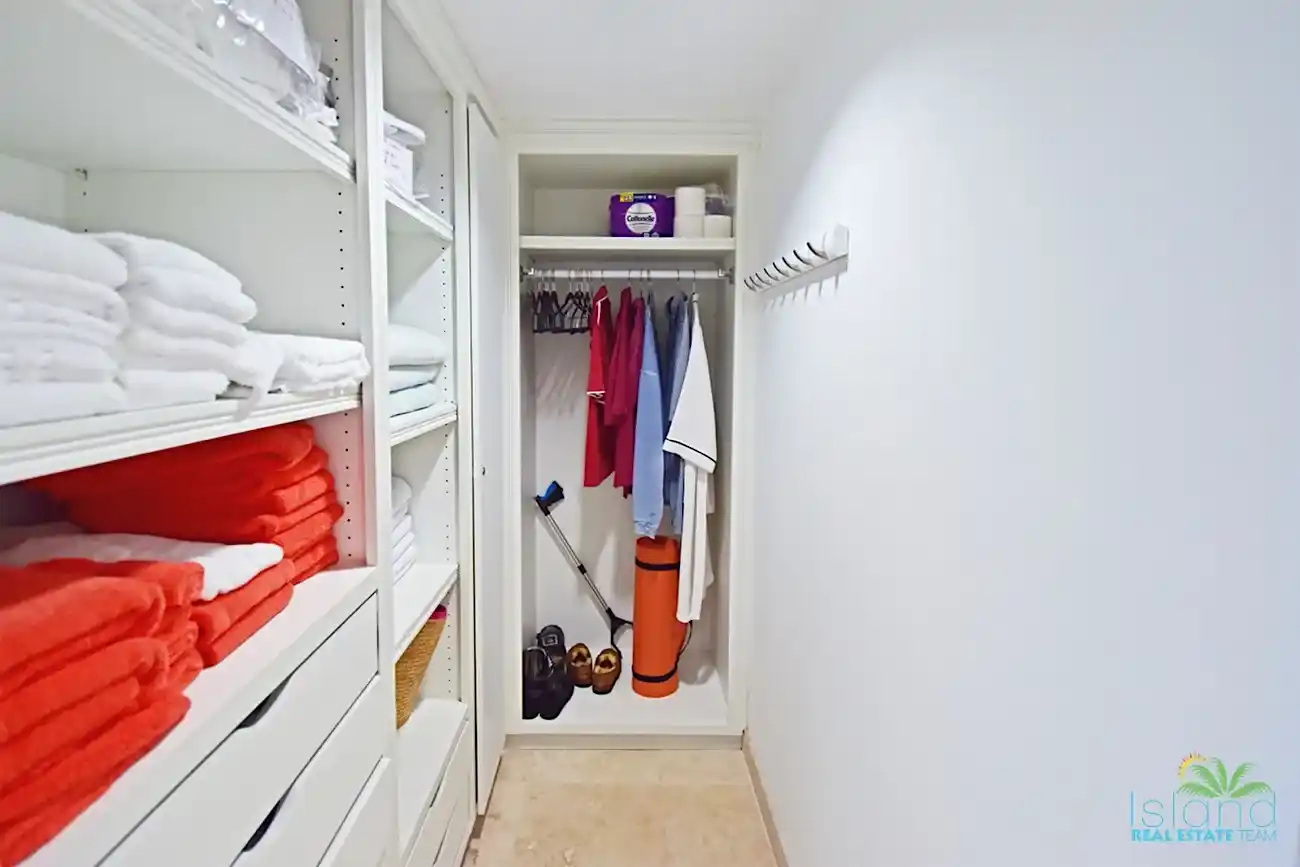 For Sale 2 Bedroom Beach Front Condo Sint Maarten Cupecoy 10 11 11zon 11 11zon