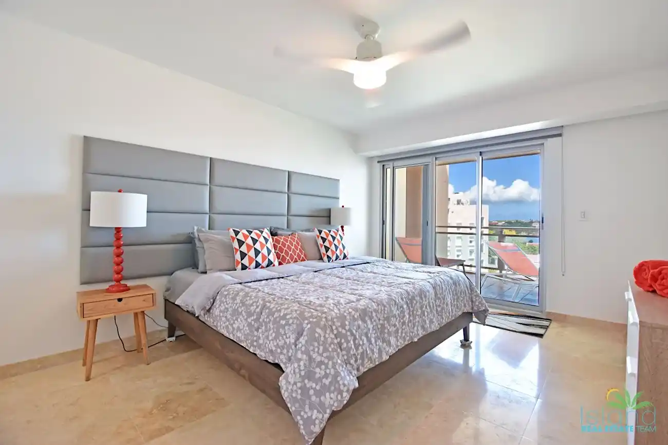 For Sale 2 Bedroom Beach Front Condo Sint Maarten Cupecoy 13 14 11zon 14 11zon