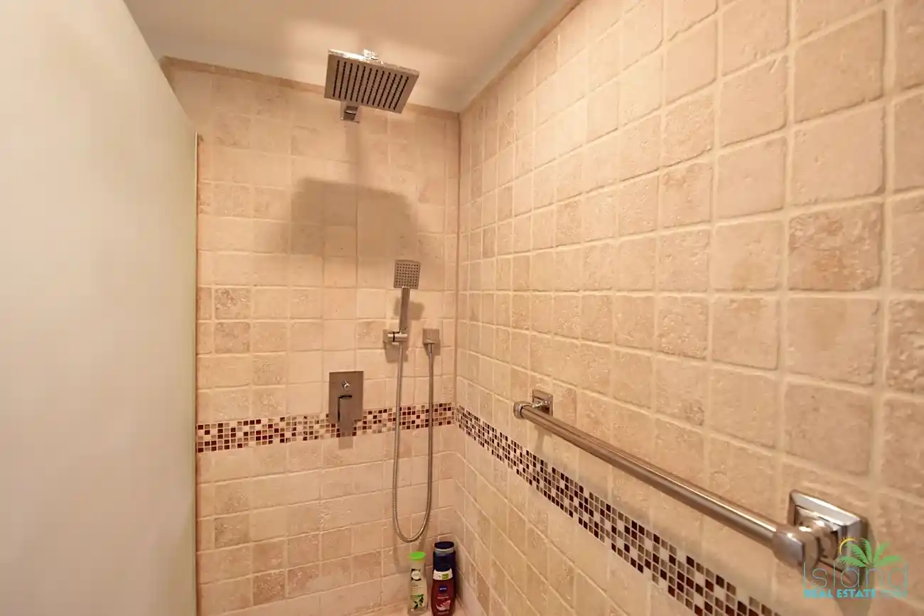 For Sale 2 Bedroom Beach Front Condo Sint Maarten Cupecoy 19 20 11zon 20 11zon