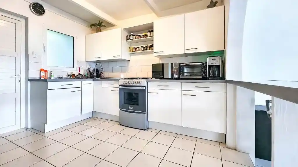 For Sale 3 Bedrooms 2 Bath Lagoon View Condo Sint Maarten Cupecoy 8 8 11zon 8 11zon