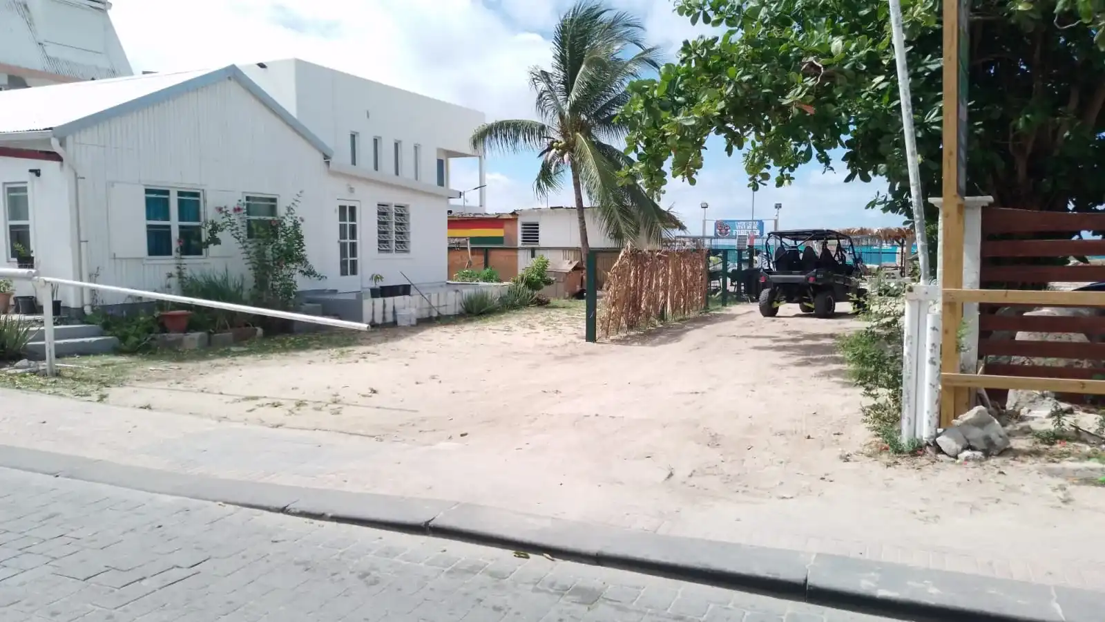 For Sale 846 M2 Ocean Front Land St. Maarten Philipsburg 4 4 11zon 4 11zon