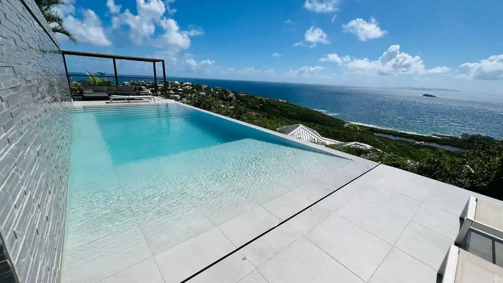 For Sale In A Gated Area 2 Bedroom Ocean View Condo Fully Furnished St. Maarten Red Pond 19 19 11zon
