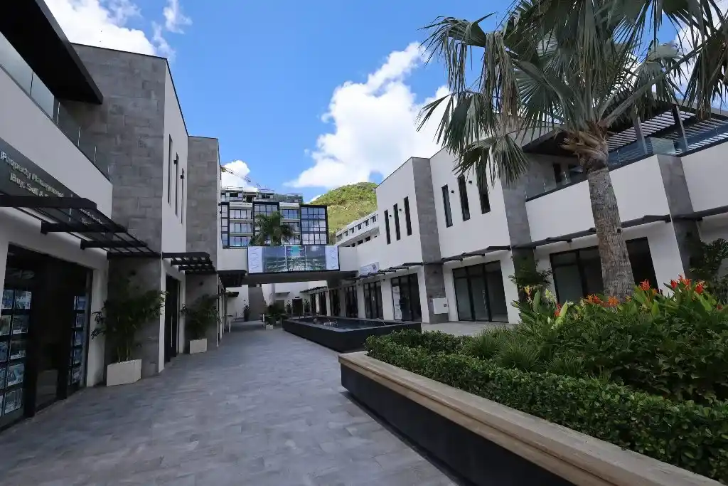 For Sale Lagoon View Residential Commercial Development St. Maarten Simpson Bay 33 21 11zon 21 11zon