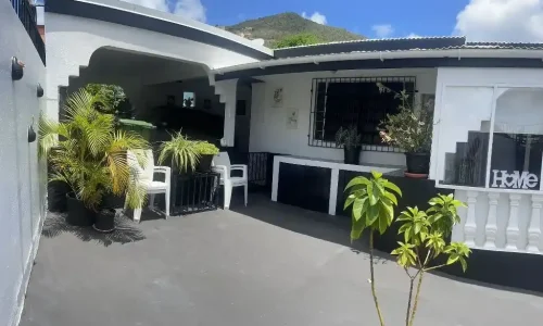 For Sale 4 Bedroom 2 Bath Valley View House Sint Maarten South Reward 17 17 11zon 17 11zon